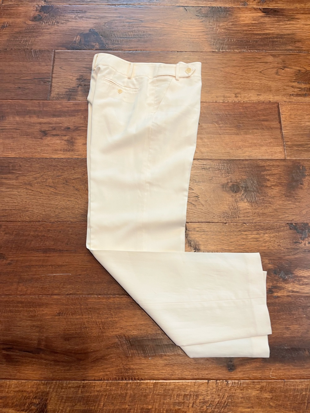 TALBOTS COLLECTION. CREAMY WHITE WOOL/VISCOSE DRESS PANTS. SIZE 6
